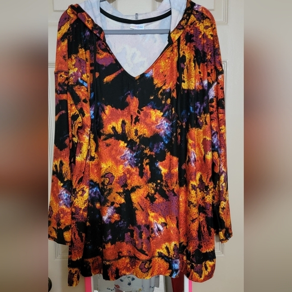 #096 Lularoe- Eliza Long Sleeve Tunics -NEW- Solid & 2 prints available - Picture 6 of 12